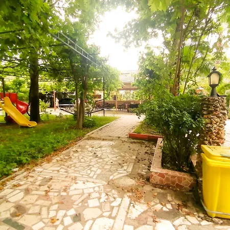 بيت ضيافة Pasa Restaurant & 3*
