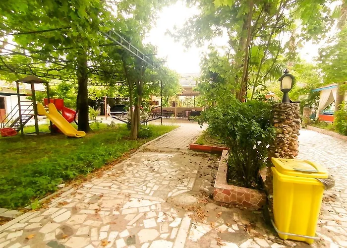 Rum i privatbostad Pasa Restaurant & *